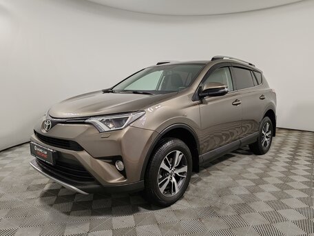 Toyota RAV4 IV (XA40) Рестайлинг