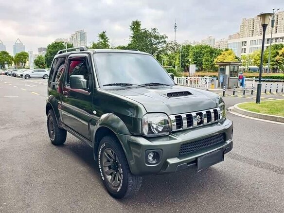 2015 Suzuki Jimny III Рестайлинг 2, зелёный, 1500000 рублей
