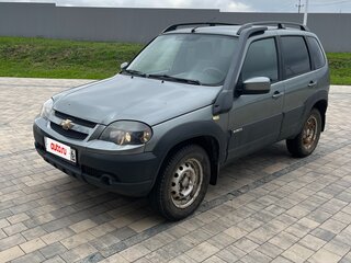 2018 Chevrolet Niva I Рестайлинг, серый, 750000 рублей, вид 1