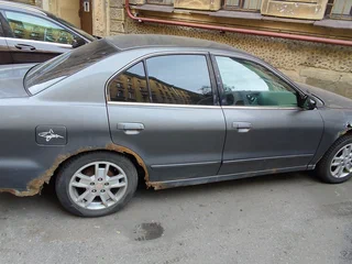 2002 Mitsubishi Galant VIII Рестайлинг, серый, 150000 рублей, вид 4