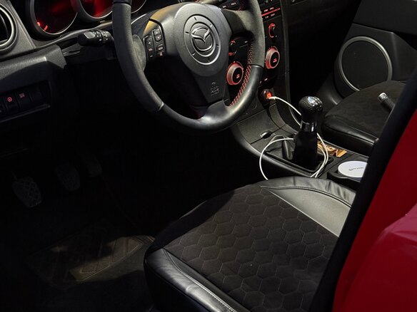 2006 Mazda 3 I (BK), красный, 670000 рублей - вид 12