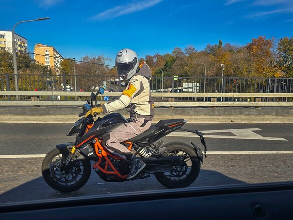 2022 KTM 390 Duke, чёрный, 590000 рублей - вид 2