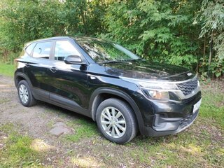 2022 Kia Seltos I, чёрный, 2039000 рублей, вид 1