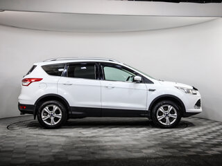 2016 Ford Kuga II Рестайлинг, белый, 1089777 рублей, вид 4
