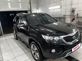 2010 Kia Sorento II, чёрный, 1500000 рублей, вид 3