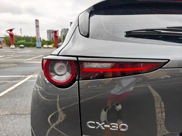 2025 Mazda CX-30 I, чёрный, 2111255 рублей - вид 8