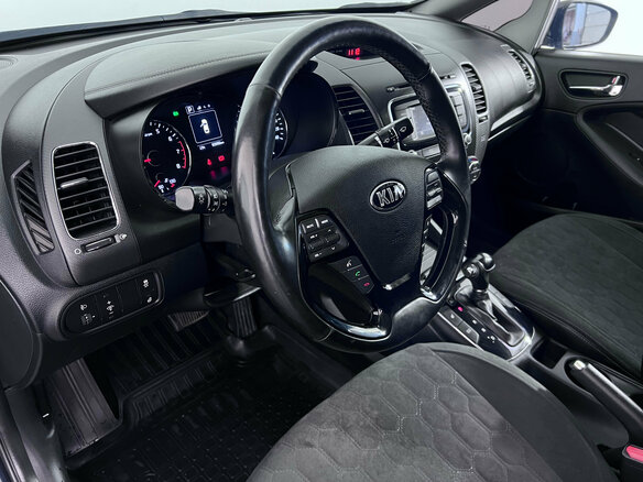 2018 Kia Cerato III Рестайлинг (Classic), синий, 1599000 рублей - вид 8
