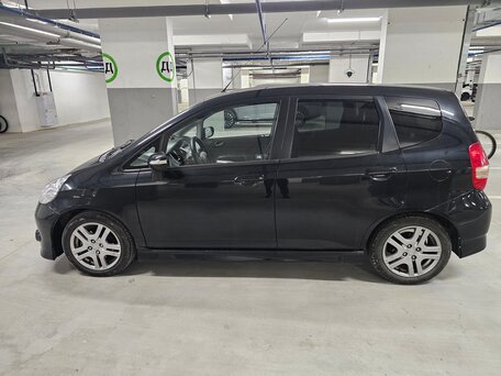 2007 Honda Jazz I Рестайлинг, чёрный, 530000 рублей, вид 2