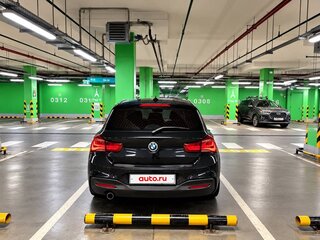 2018 BMW 1 серии 118i II (F20/F21) Рестайлинг 2, чёрный, 2000000 рублей, вид 3