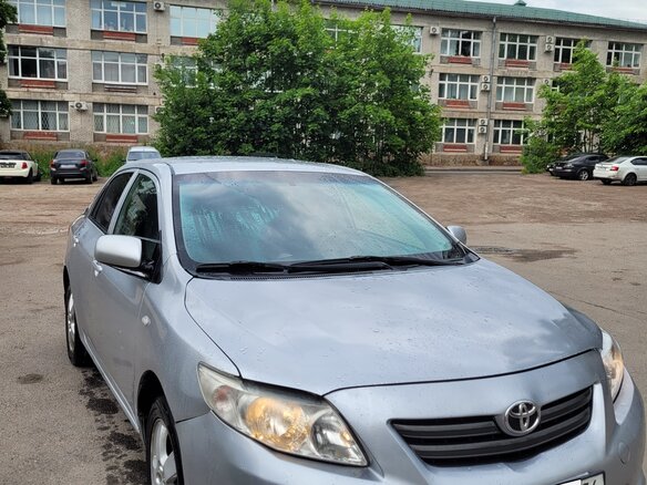2008 Toyota Corolla X (E140, E150), серебристый, 600000 рублей