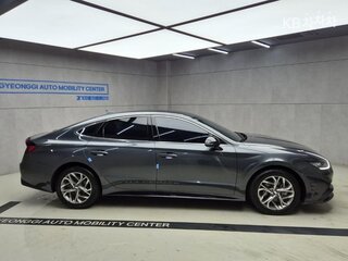 2023 Hyundai Sonata VIII (DN8), серый, 1900000 рублей, вид 2