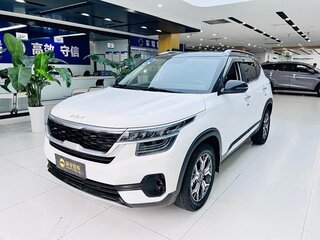 2022 Kia KX3, белый, 1376000 рублей, вид 3