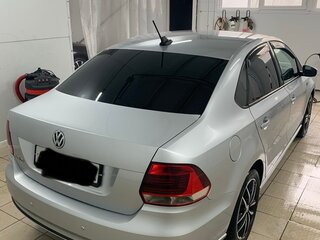 2018 Volkswagen Polo V Рестайлинг, серебристый, 1300000 рублей, вид 3