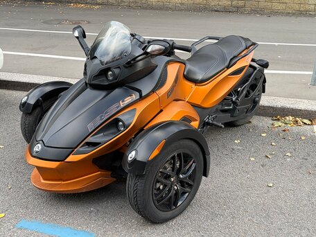 2011 BRP Can-Am Spyder, оранжевый, 750000 рублей, вид 1