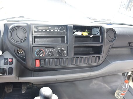 2015 Hino Series 300 (Dutro), белый, 5000000 рублей, вид 4
