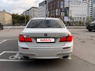 2011 BMW 7 серии Long 750Li xDrive V (F01/F02/F04), белый, 1100000 рублей, вид 3