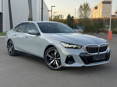 BMW 5 серии VIII (G60/G61/G68)