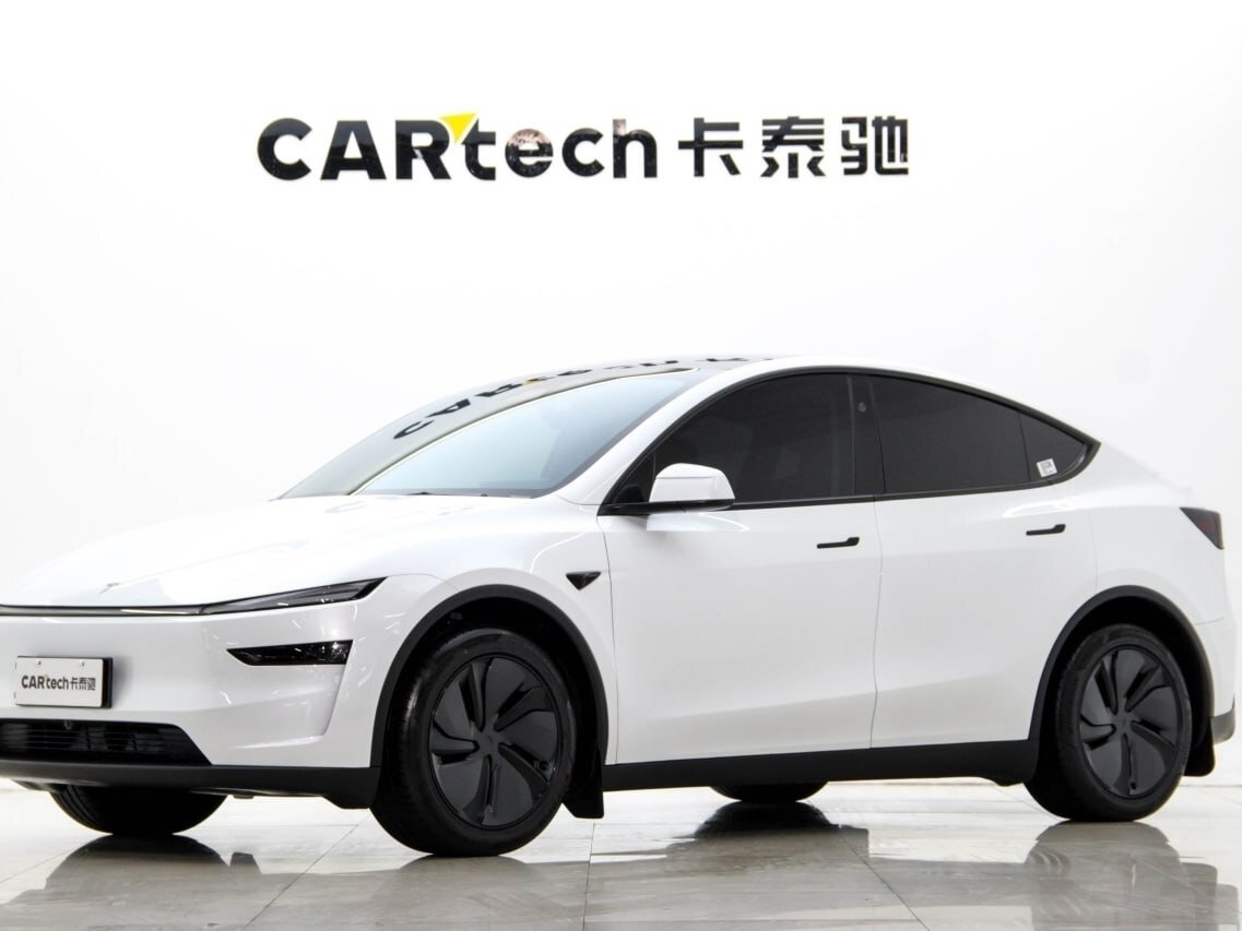 Открыть фотографии: Tesla Model Y I Рестайлинг