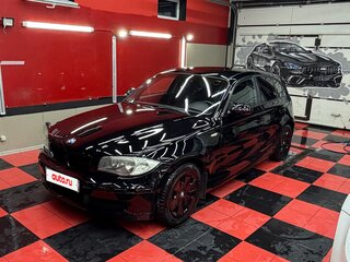 2008 BMW 1 серии 116i I (E81/E82/E87/E88) Рестайлинг, чёрный, 615000 рублей, вид 2
