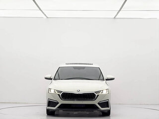2023 Skoda Octavia IV (A8), белый, 2250000 рублей, вид 2