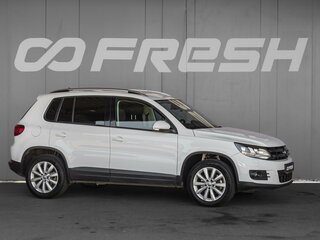 2016 Volkswagen Tiguan I Рестайлинг, белый, 1930000 рублей, вид 1