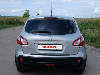 2011 Nissan Qashqai I Рестайлинг, серебристый, 830000 рублей, вид 5