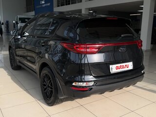 2022 Kia Sportage IV Рестайлинг, чёрный, 2230000 рублей, вид 4