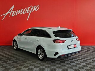 2021 Kia Ceed III, белый, 2195000 рублей, вид 3