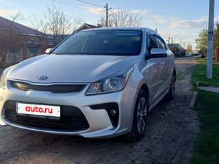 2019 Kia Rio IV, серебристый, 1580000 рублей, вид 4