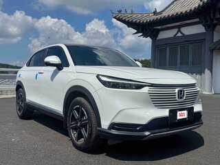 2023 Honda Vezel II, белый, 1990000 рублей, вид 3