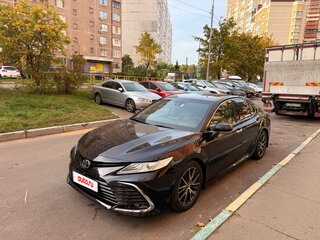 2021 Toyota Camry VIII (XV70) Рестайлинг, чёрный, 2950000 рублей, вид 1