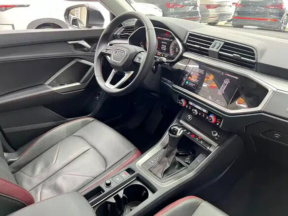 2022 Audi Q3 35 TFSI II (F3), серебристый, 2975000 рублей - вид 8