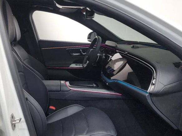 2025 Mercedes-Benz E-Класс 300 VI (W214, S214), белый - вид 1