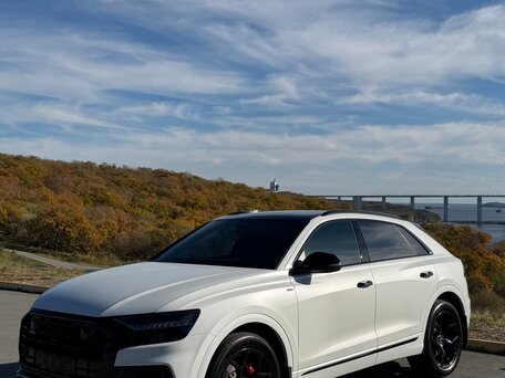 2020 Audi Q8 45 TDI I (4M), белый, 7500000 рублей, вид 2