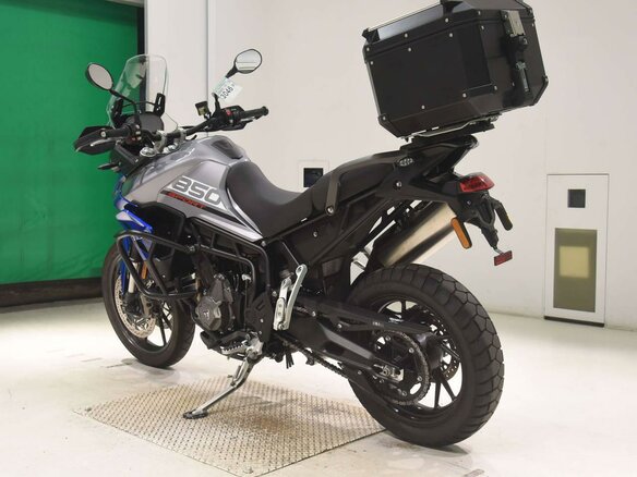 2022 Triumph Tiger 850 Sport, серый, 899000 рублей - вид 5