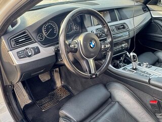 2013 BMW 5 серии 528i xDrive VI (F10/F11/F07) Рестайлинг, белый, 1880000 рублей, вид 5