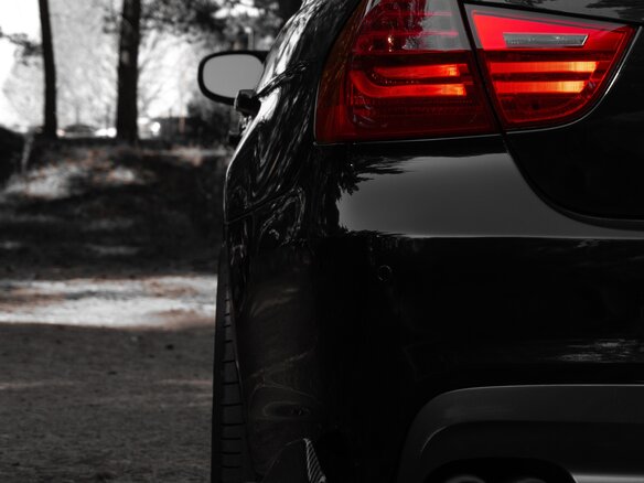 2010 BMW 3 серии 325i V (E90/E91/E92/E93) Рестайлинг, чёрный, 1100000 рублей - вид 10