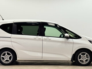2019 Honda Freed II, белый, 1610000 рублей, вид 5
