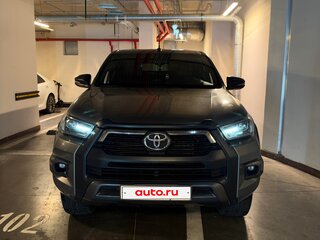 2020 Toyota Hilux VIII Рестайлинг 2, коричневый, 5990000 рублей, вид 3