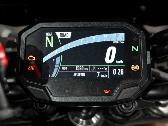 2022 Kawasaki Z 900, чёрный, 1177000 рублей - вид 8