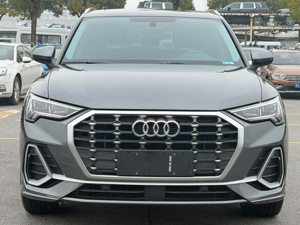 2022 Audi Q3 35 TFSI II (F3), серый, 2101000 рублей - вид 1