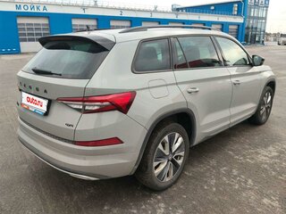 2024 Skoda Kodiaq I Рестайлинг, серый, 4663000 рублей, вид 3