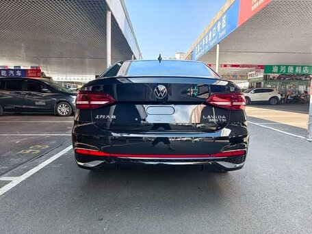 2022 Volkswagen Lavida III Рестайлинг, чёрный, 1710000 рублей, вид 5