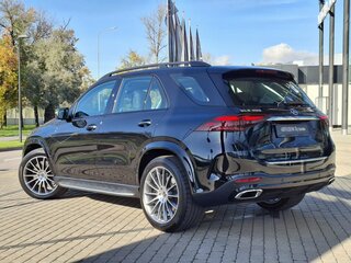 2026 Mercedes-Benz GLE 450 II (V167) Рестайлинг, чёрный, 15260000 рублей, вид 3