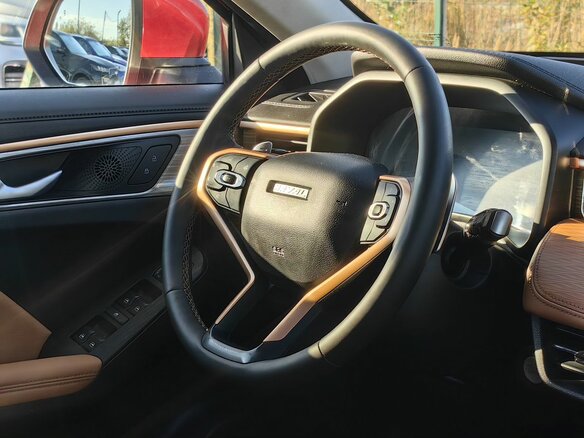 2023 Haval Jolion I, красный, 1479000 рублей - вид 9