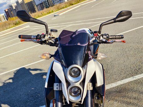 2008 KTM 690 Duke, белый, 390000 рублей, вид 3