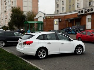 2013 Chevrolet Cruze I Рестайлинг, белый, 870000 рублей, вид 4