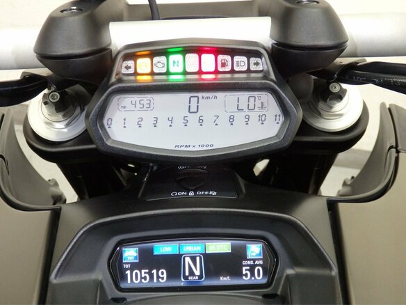 2013 Ducati Diavel, серый, 843000 рублей - вид 4