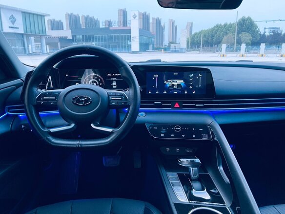 2022 Hyundai Elantra VII (CN7), белый, 1690000 рублей - вид 10