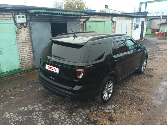 2017 Ford Explorer V Рестайлинг, чёрный, 2700000 рублей - вид 4